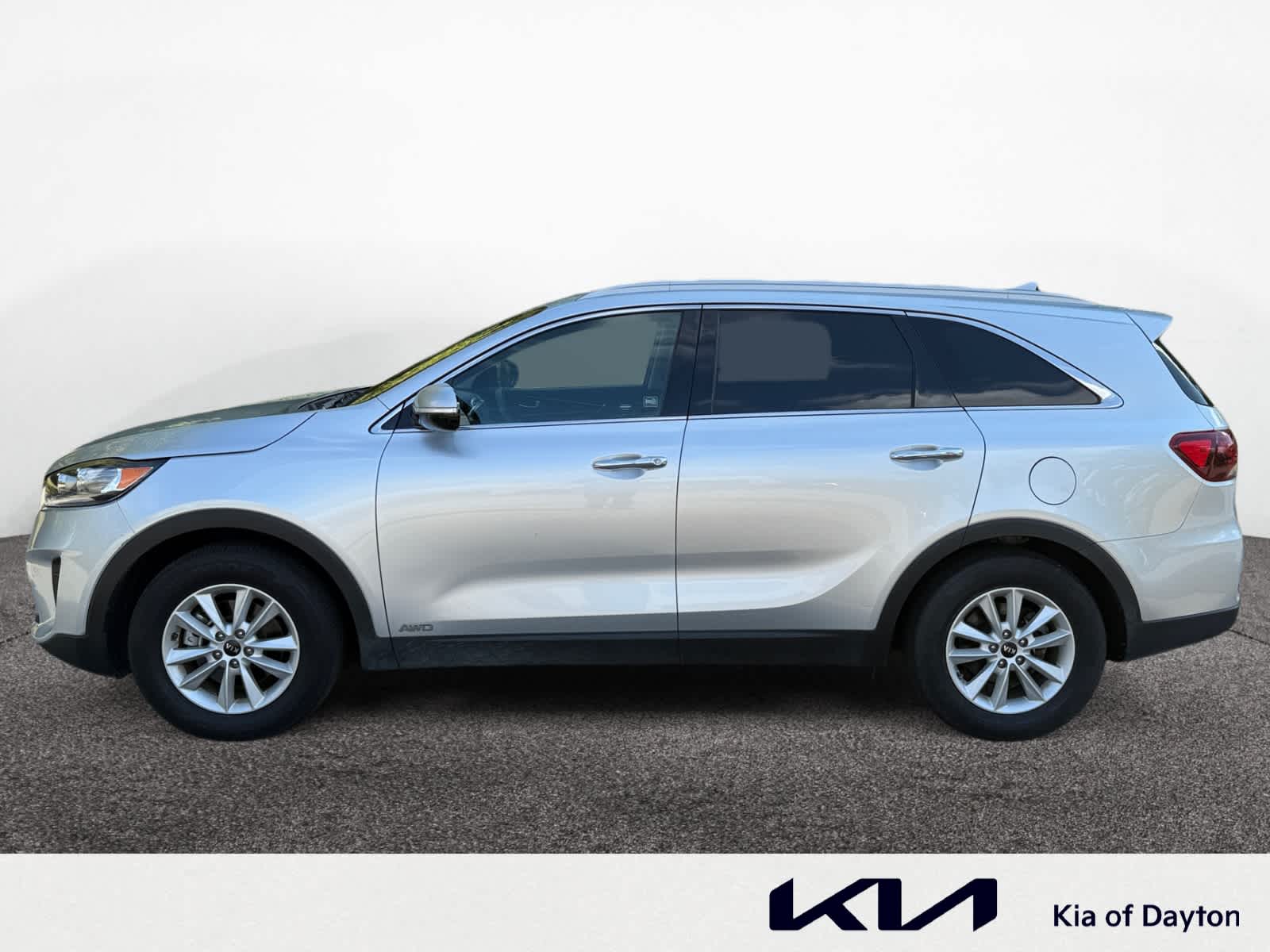 2019 Kia Sorento LX photo 2