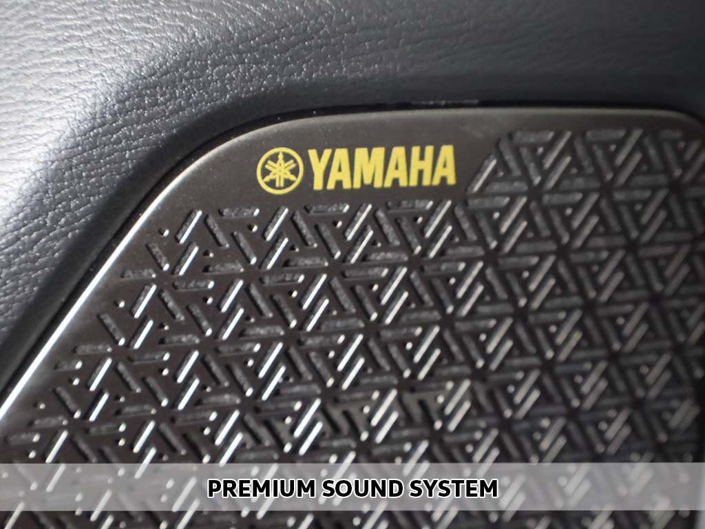 2025 Mitsubishi Outlander Platinum photo 3