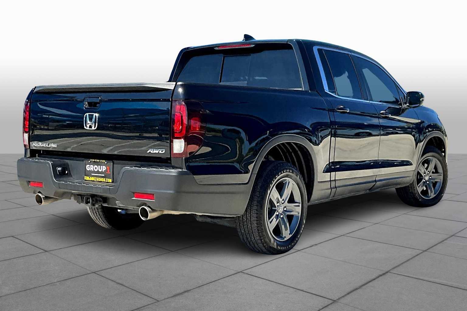 2023 Honda Ridgeline RTL photo 10