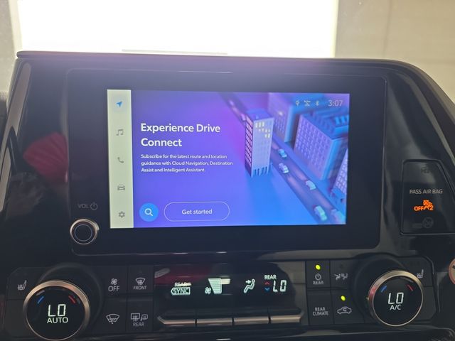 2023 Toyota Highlander L photo 10