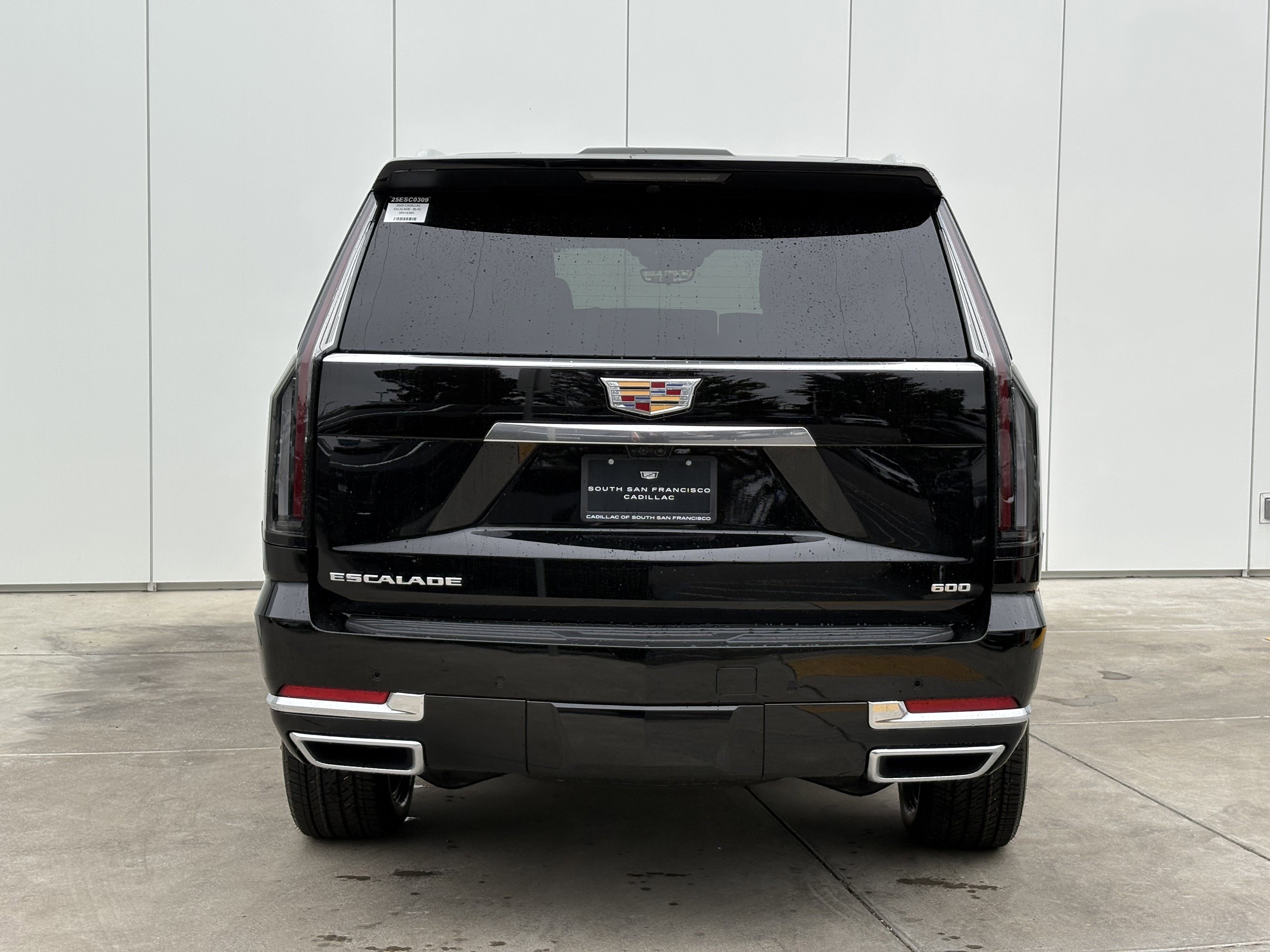 2025 Cadillac Escalade Premium Luxury photo 2