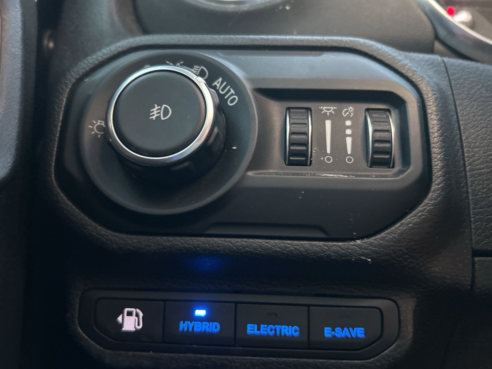 2021 Jeep Wrangler Unlimited Sahara 4xe photo 3