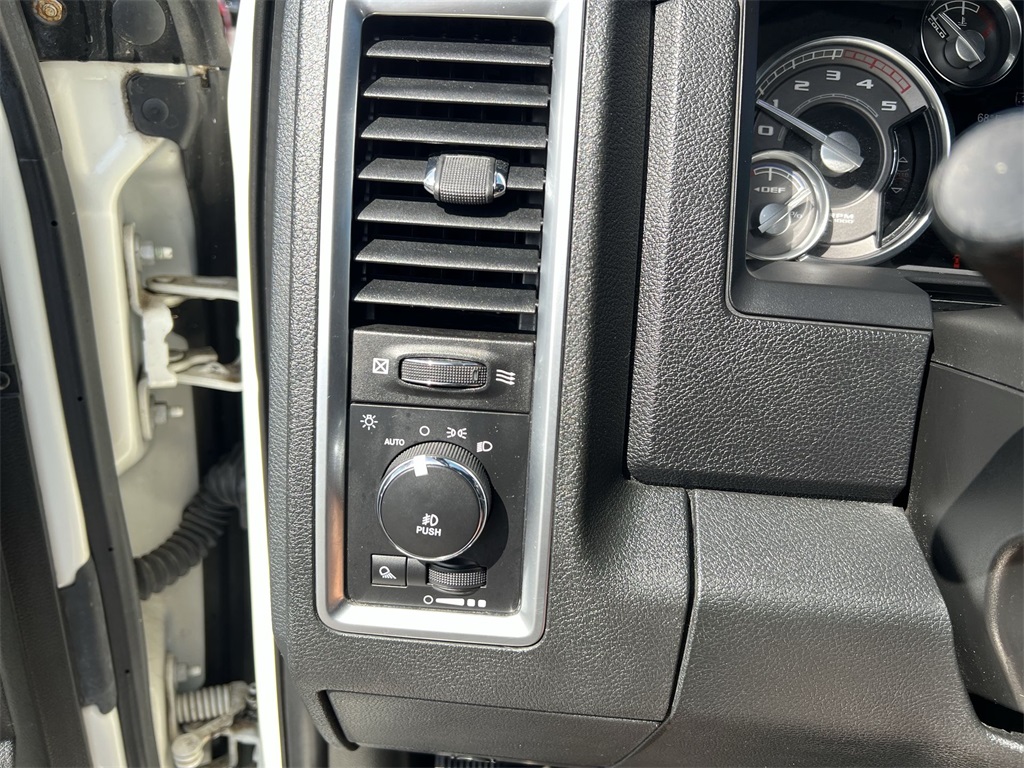 2017 Ram 2500 Limited photo 16