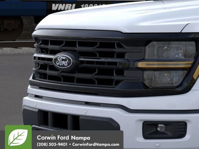 2025 Ford F-150 XLT photo 16