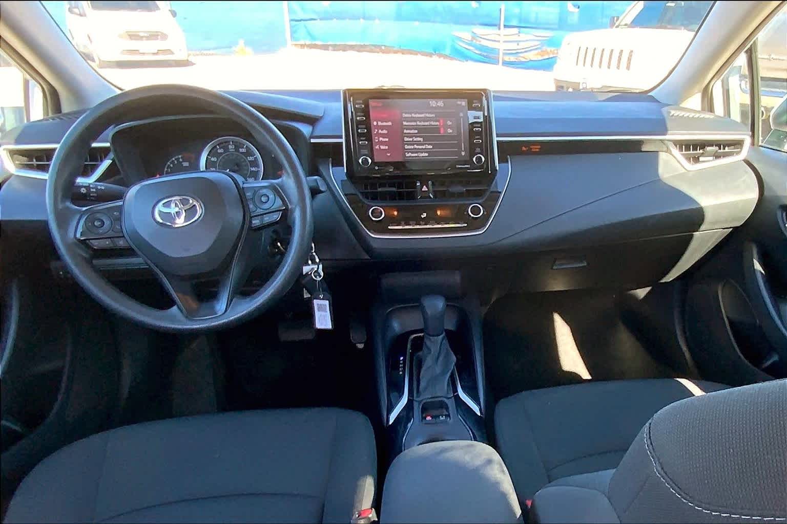 2021 Toyota Corolla LE photo 13