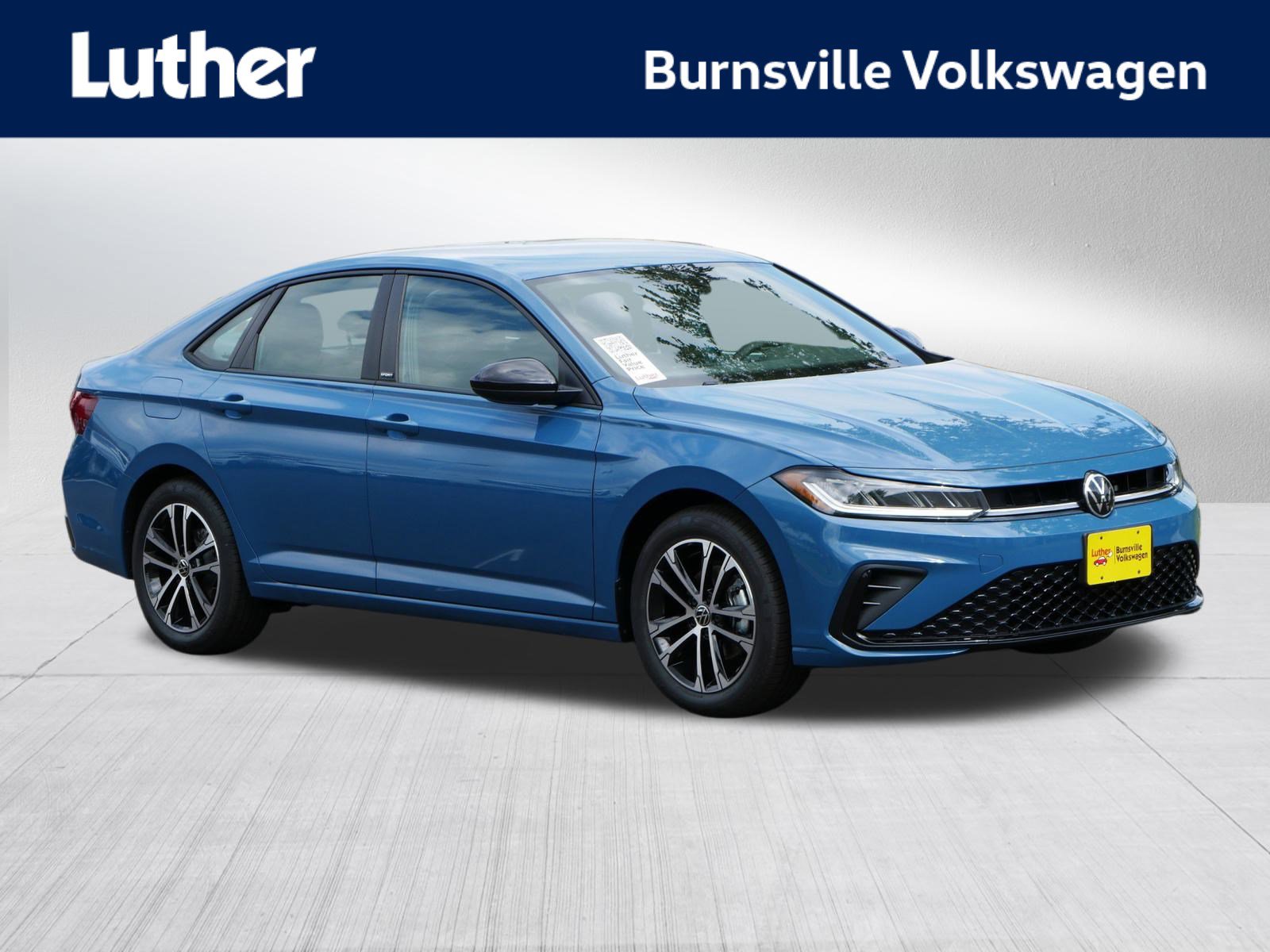 2025 Volkswagen Jetta Sport's photo