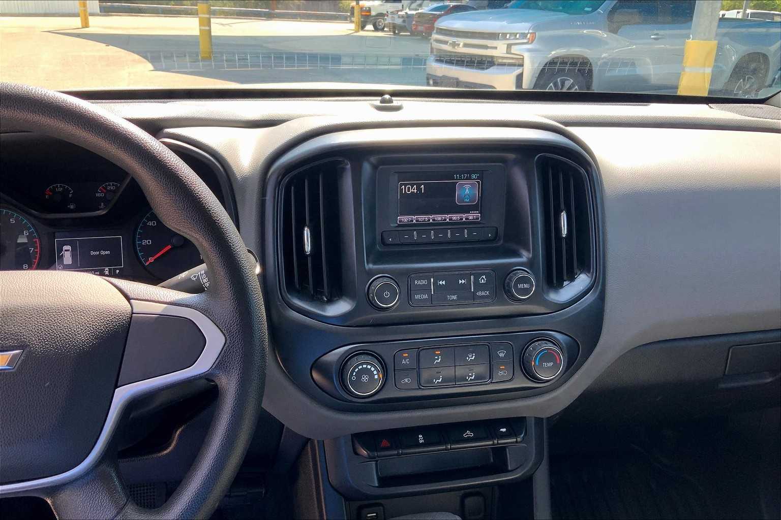 2015 Chevrolet Colorado Base photo 6
