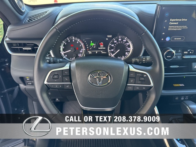 2023 Toyota Highlander L photo 26