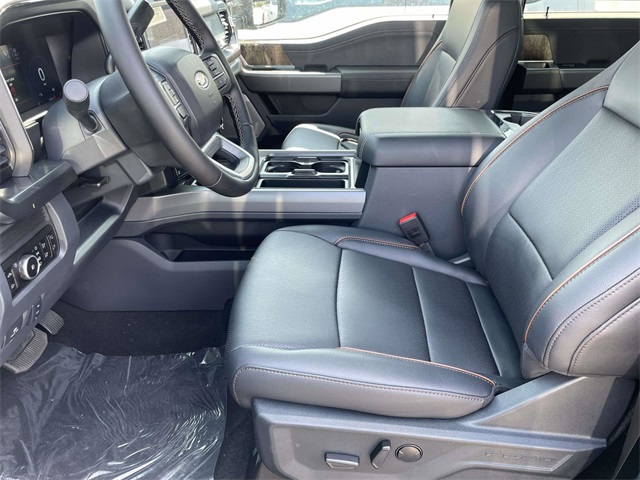 2026 Ford F-350 Lariat photo 7