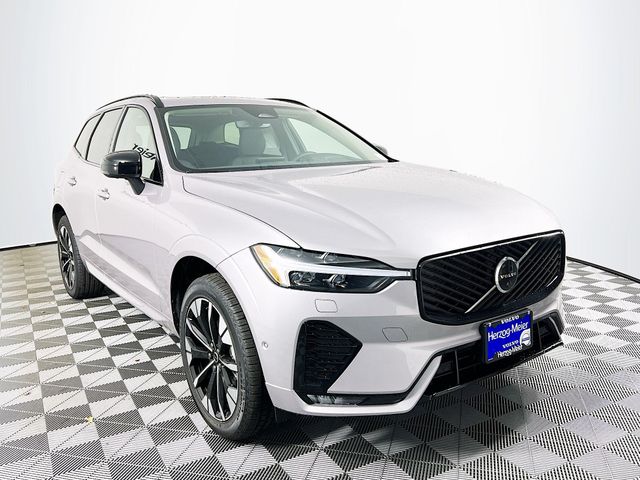 2026 Volvo XC60 Plus's photo