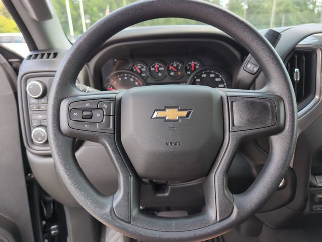 2025 Chevrolet Silverado 1500 Custom photo 19