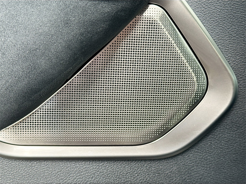 2026 Infiniti QX80 Sensory photo 17