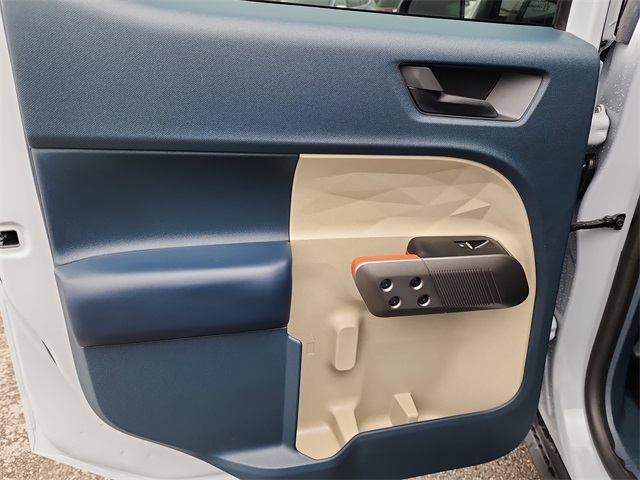 2025 Ford Maverick Lariat photo 12