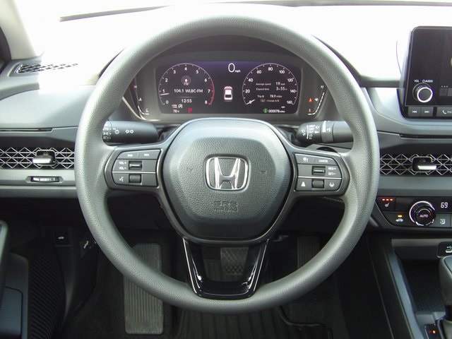 2025 Honda Accord SE photo 17