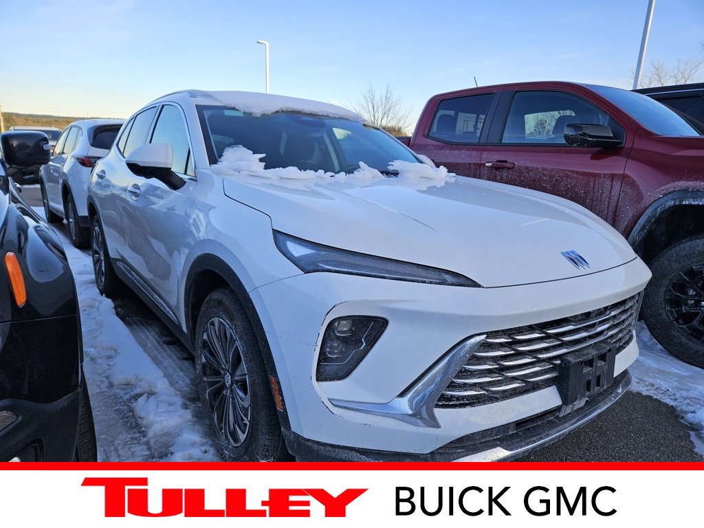 2025 Buick Envision Preferred's photo