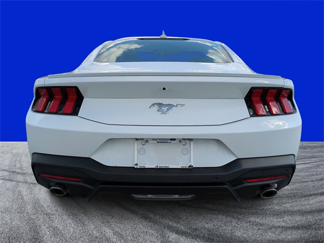 2025 Ford Mustang EcoBoost Premium photo 4