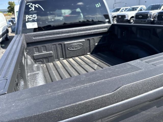 2025 Ford F-150 STX photo 4
