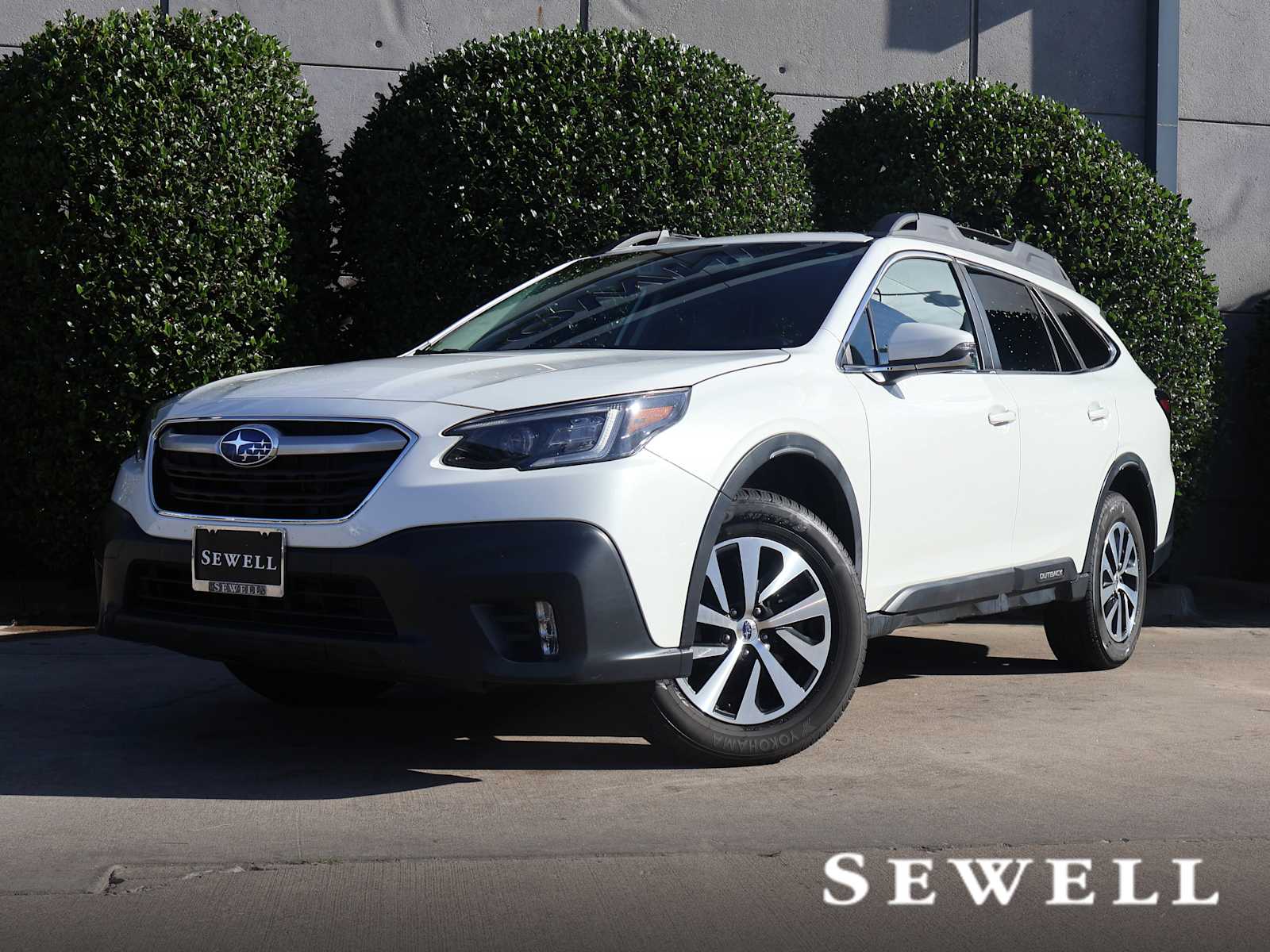 2022 Subaru Outback Premium's photo