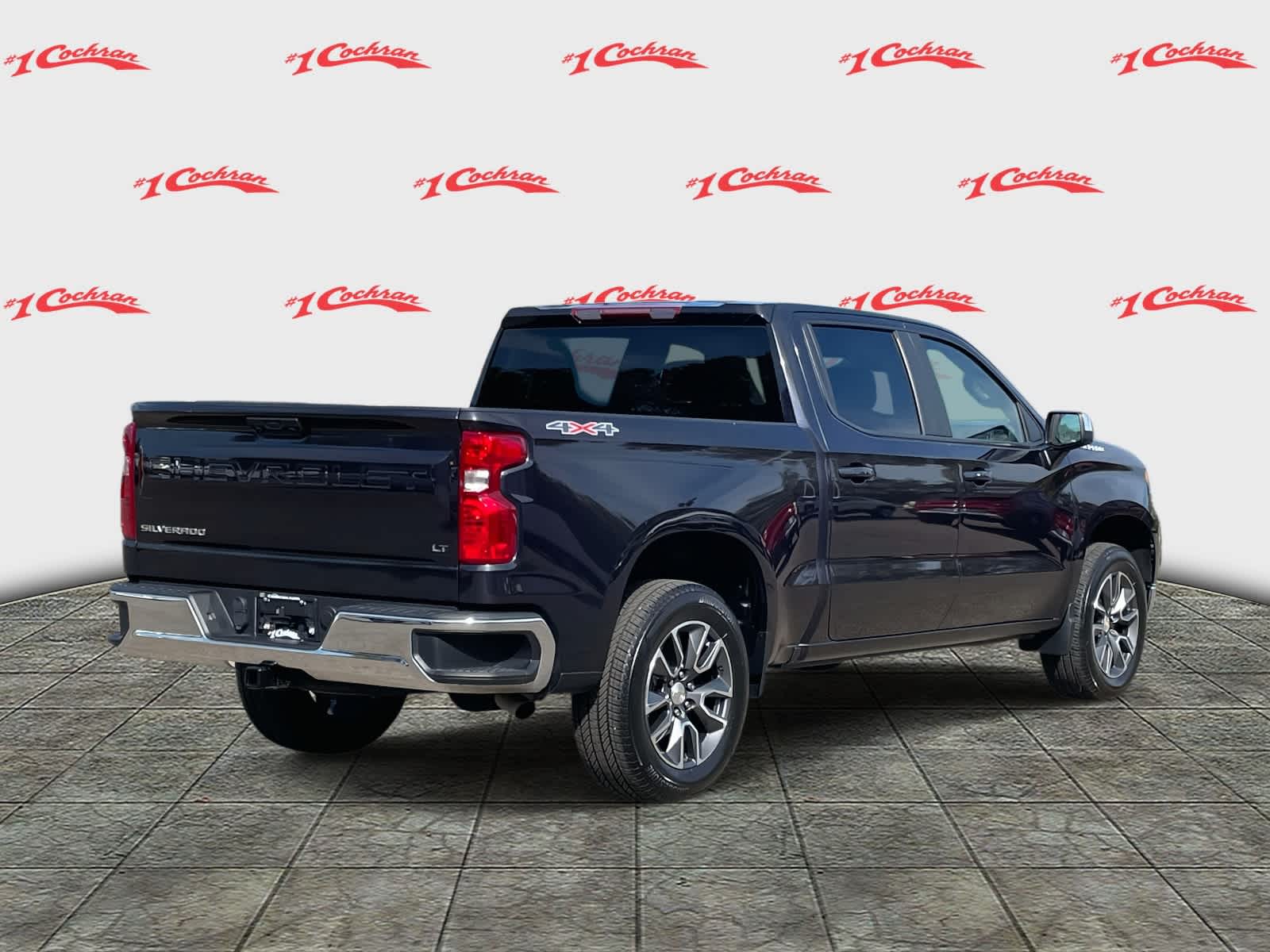 2023 Chevrolet Silverado 1500 LT photo 3