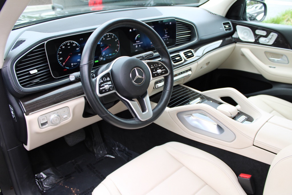 2022 Mercedes Benz GLS 450 4MATIC photo 3