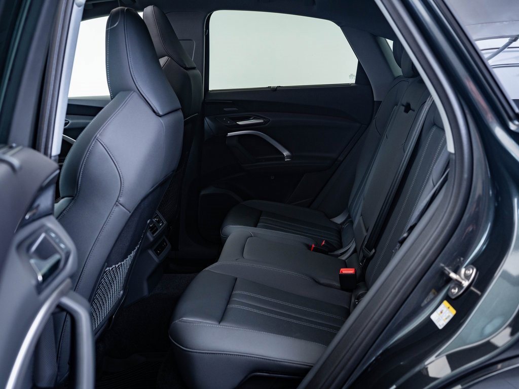 2025 Audi Q5 2.0T Prestige photo 21