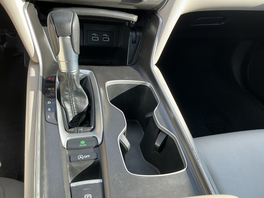 2021 Honda Accord LX photo 11