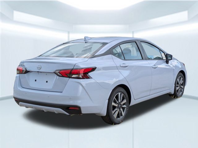 2025 Nissan Versa SV photo 5