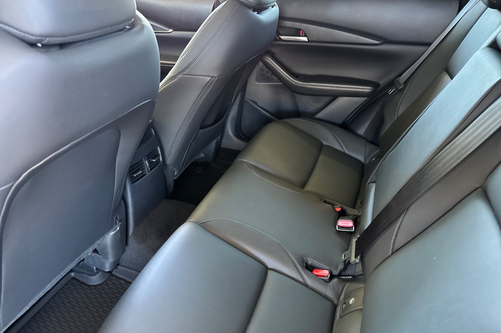 2025 Mazda CX-30 2.5 S Preferred photo 12