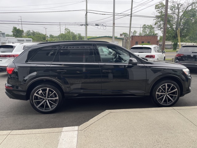2025 Audi Q7 45 Premium Plus photo 4