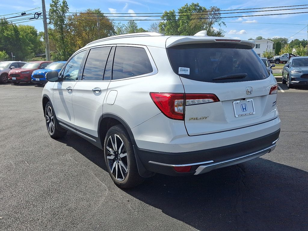 2022 Honda Pilot Touring photo 3