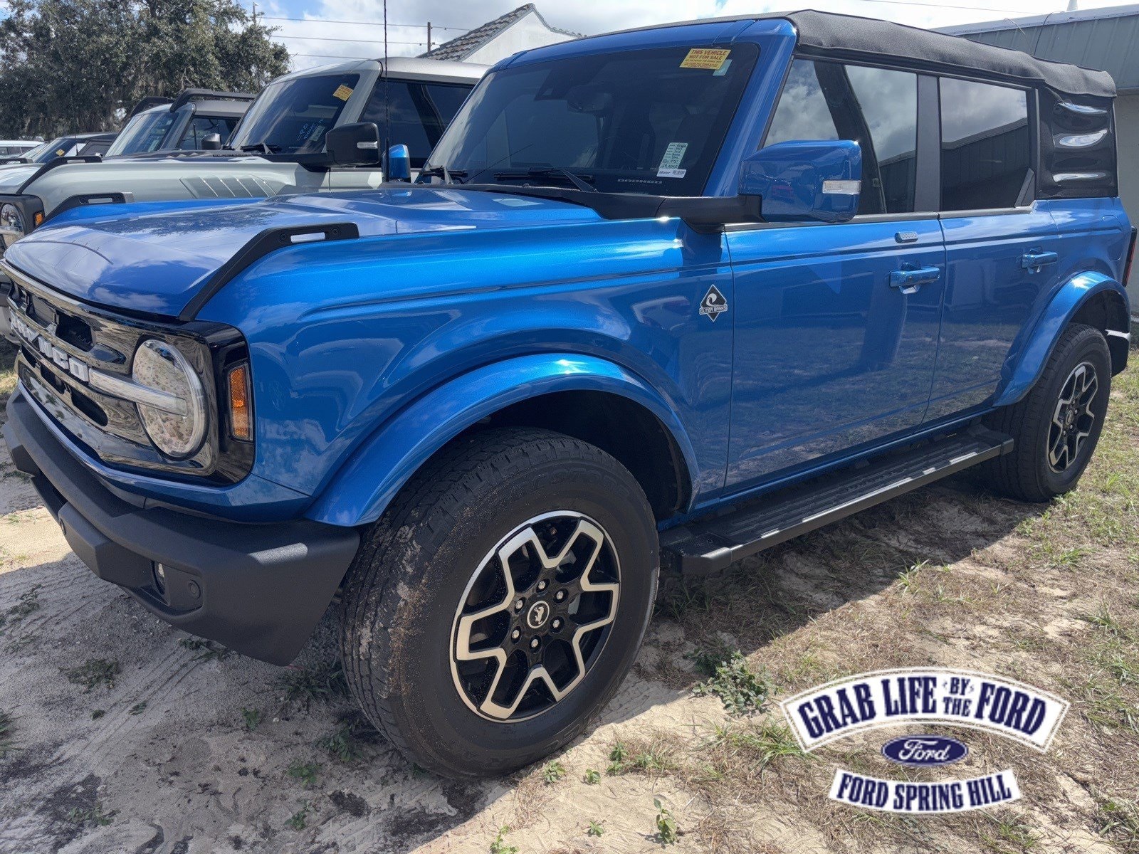 2023 Ford Bronco 4-Door Outer Banks
