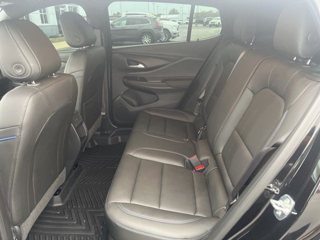 2025 Buick Envista ST photo 8