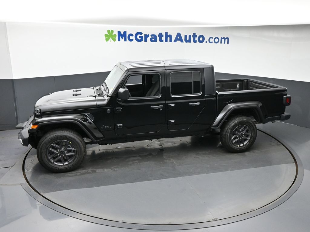 2025 Jeep Gladiator Sport S photo 16