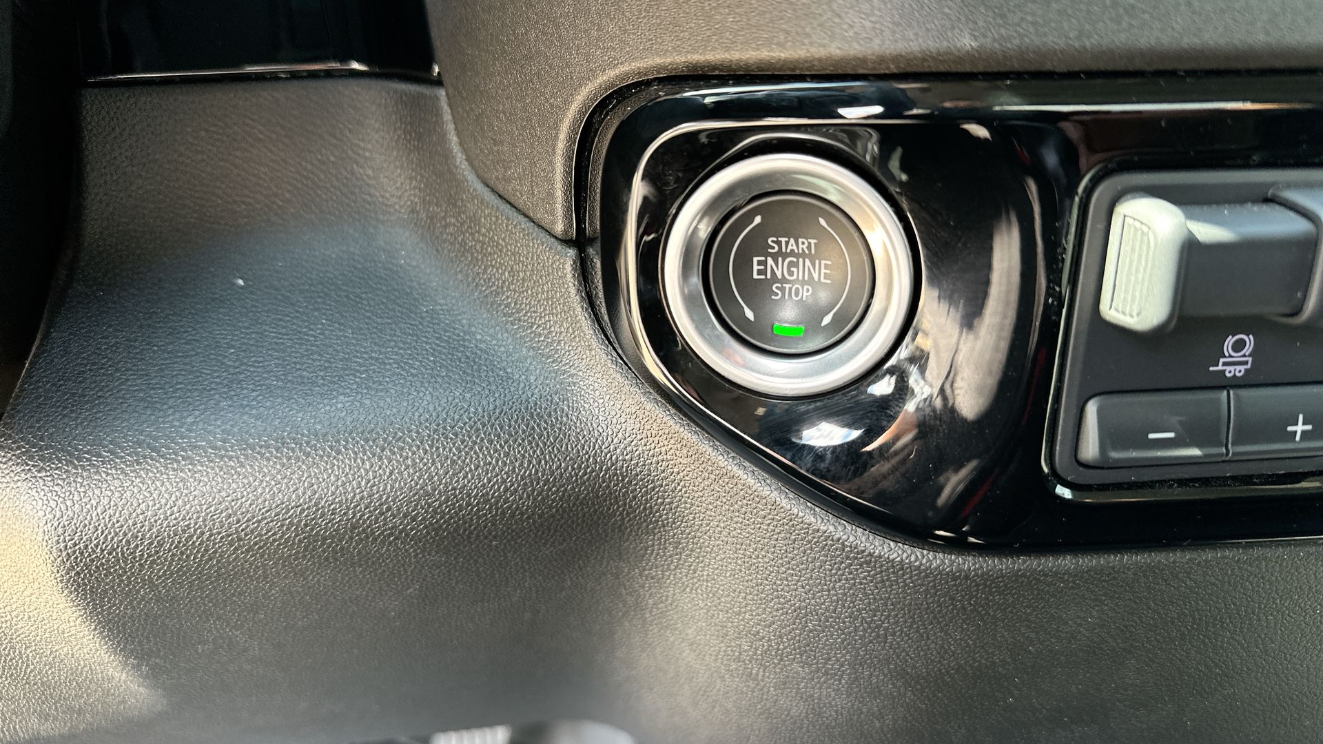 2024 Gmc Sierra 2500 HD SLE photo 15