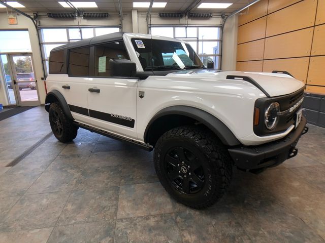 2025 Ford Bronco Big Bend photo 2