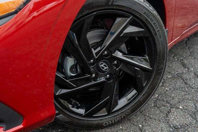 2026 Hyundai Elantra SEL Sport photo 2