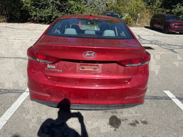 2018 Hyundai Elantra SEL photo 4
