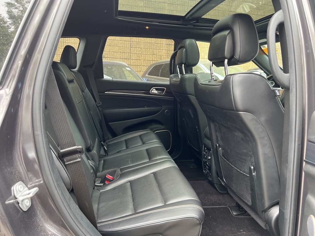 2017 Jeep Grand Cherokee Overland photo 6