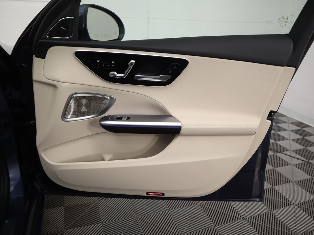 2025 Mercedes Benz C 300 photo 27