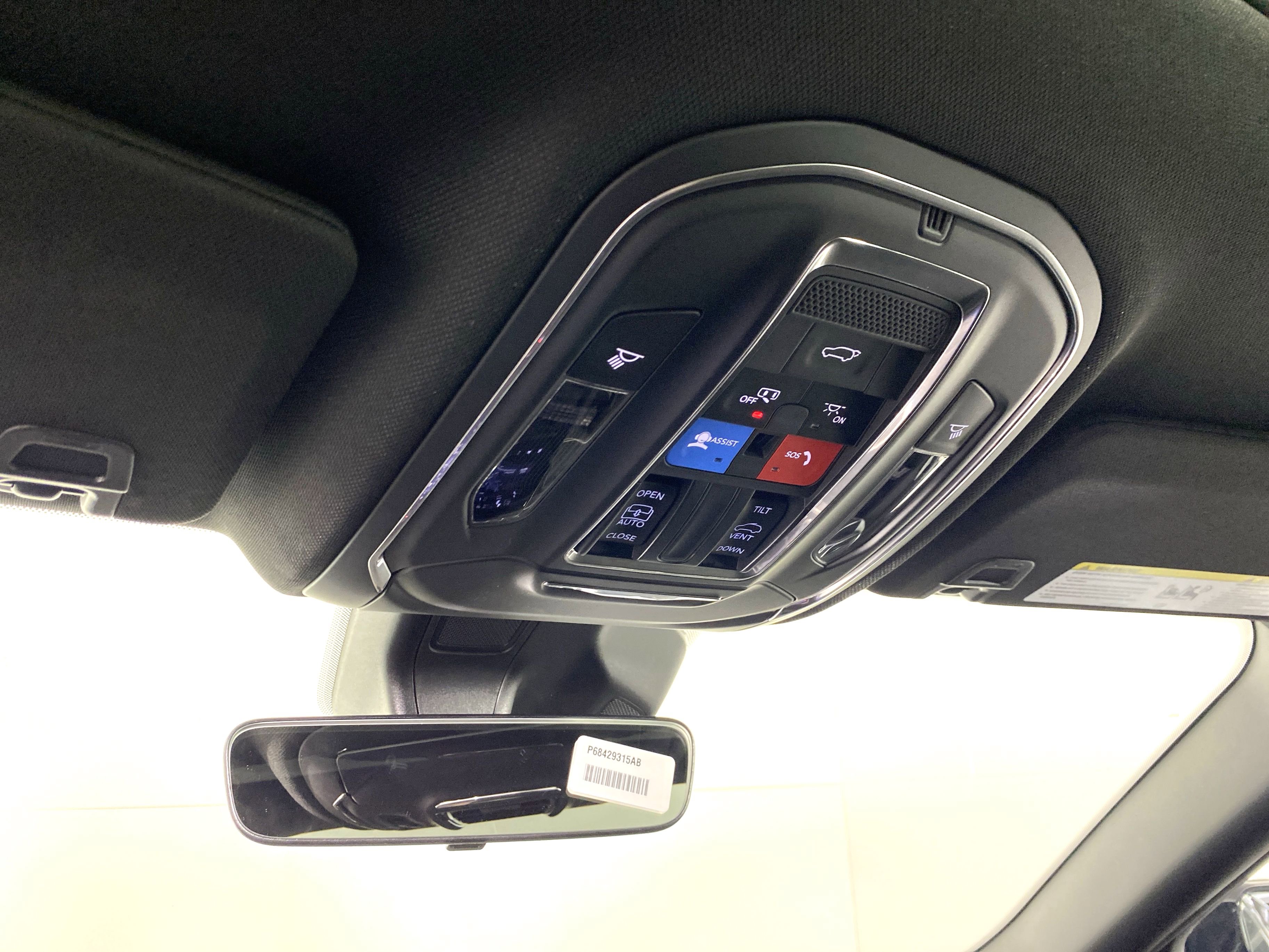 2025 Jeep Grand Cherokee Altitude X photo 3
