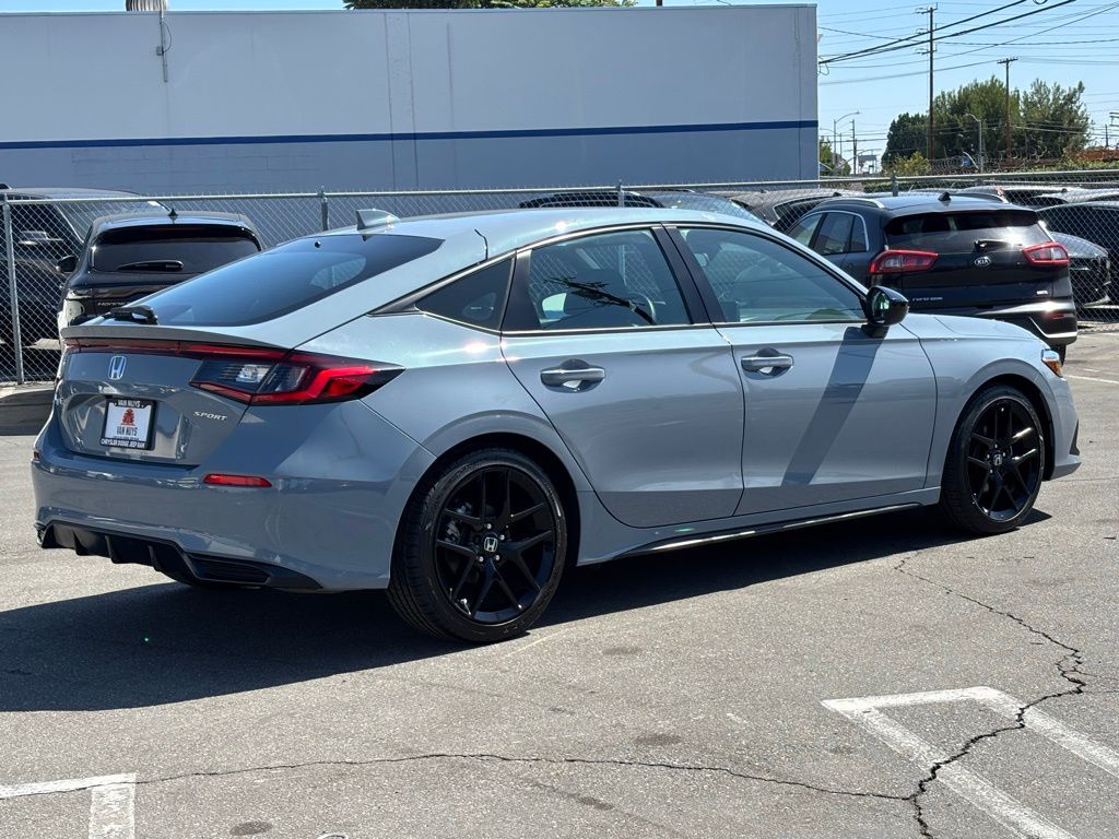 2022 Honda Civic Sport photo 4