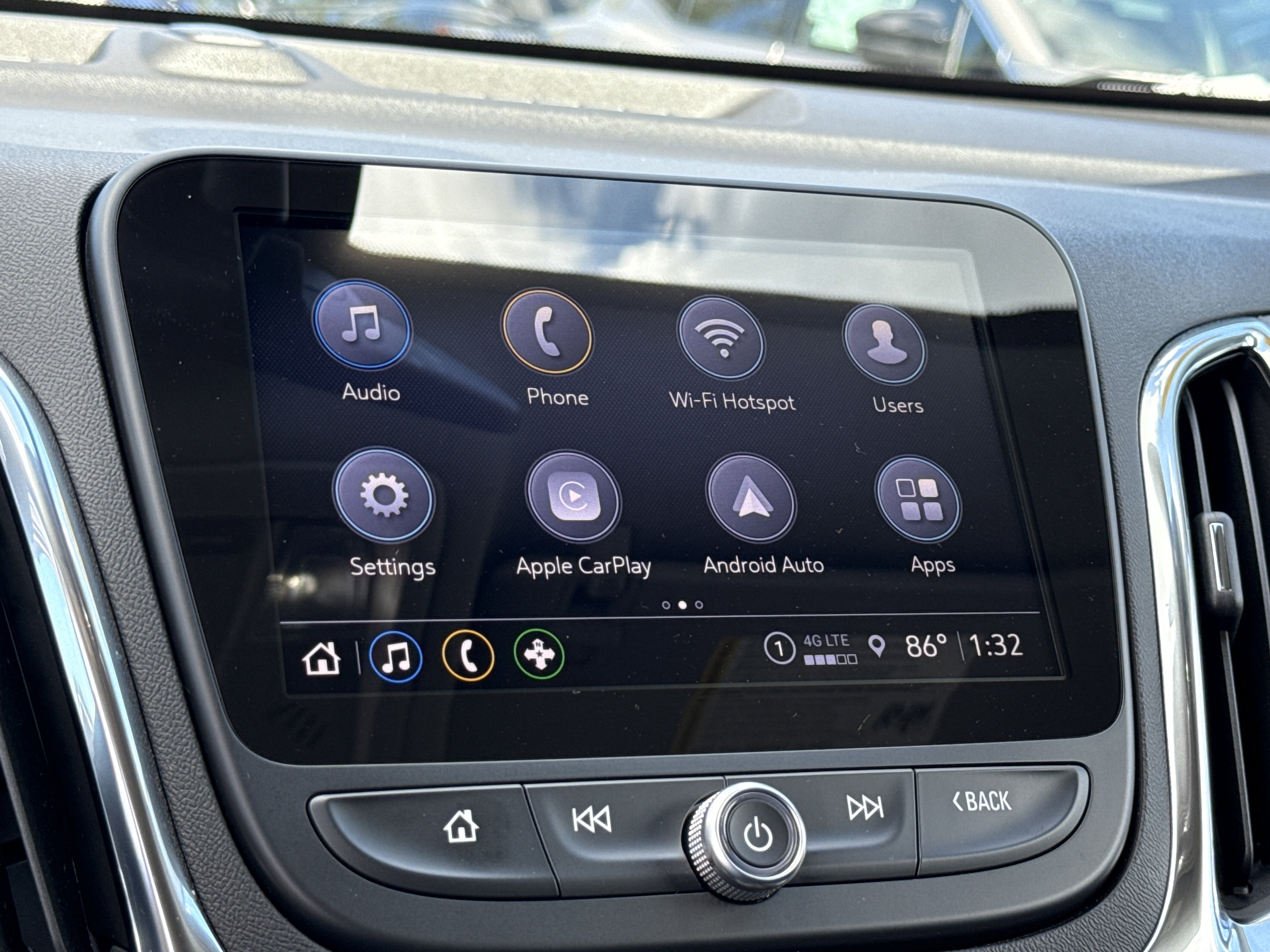 2024 Chevrolet Equinox LT photo 4