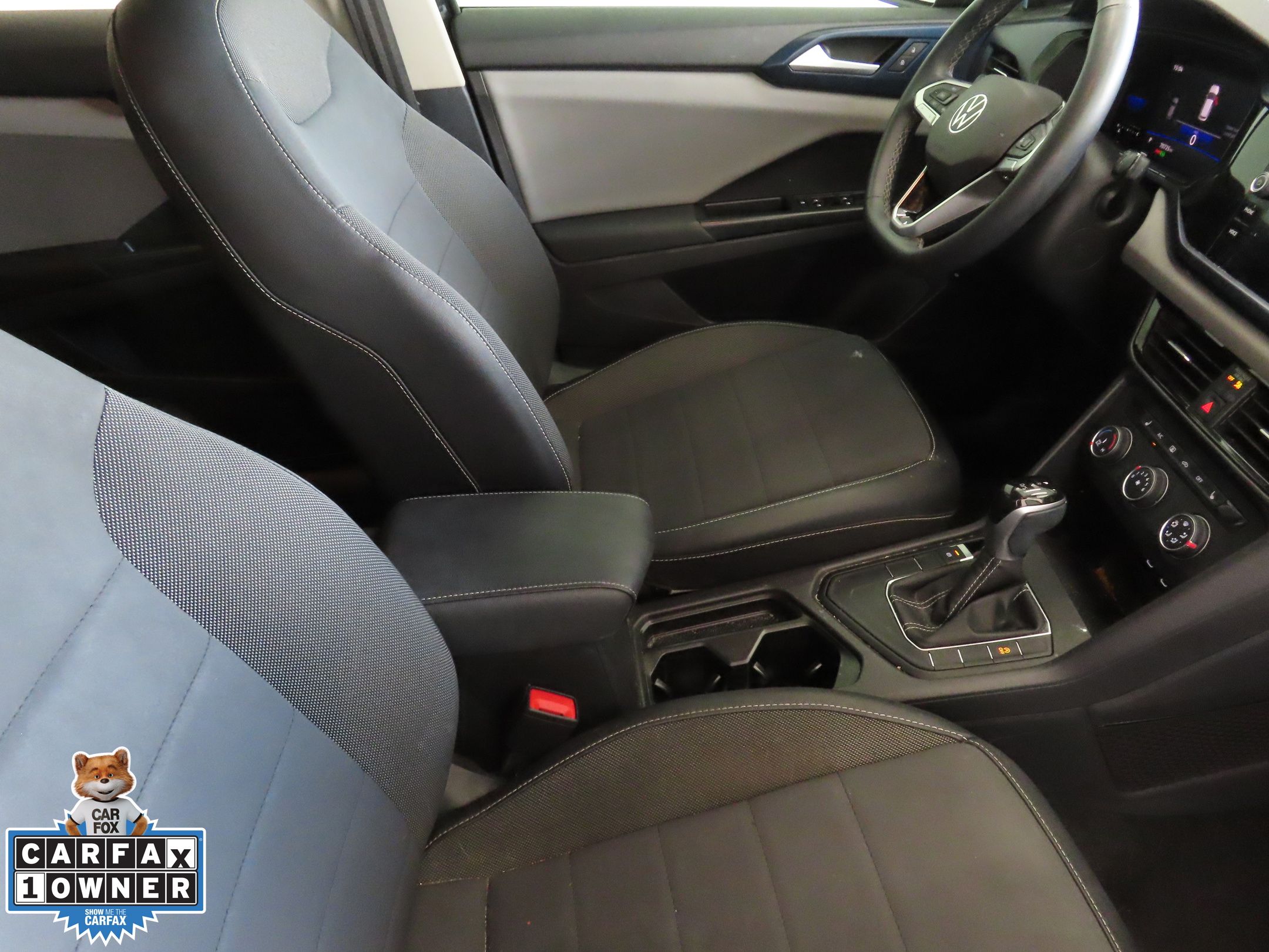 2022 Volkswagen Taos SE photo 21