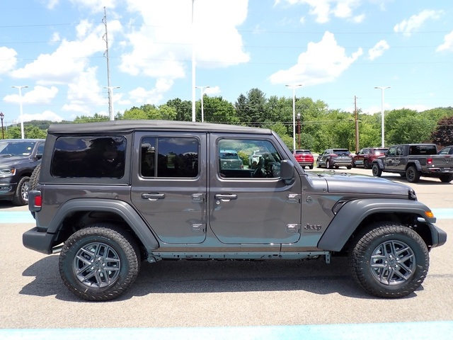2025 Jeep Wrangler Sport S photo 5