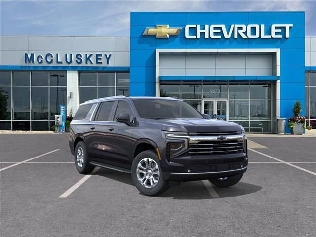 2026 Chevrolet Suburban LT's photo