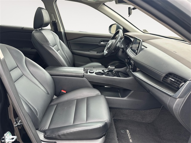 2023 Nissan Rogue SV photo 15