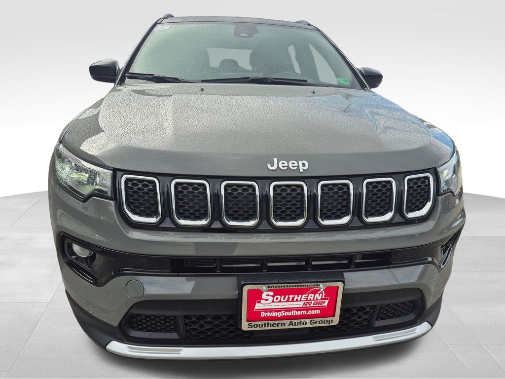 2023 Jeep Compass Limited photo 7