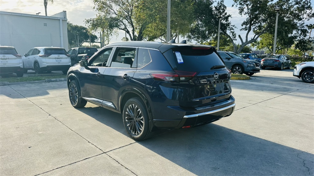 2025 Nissan Rogue Platinum photo 4