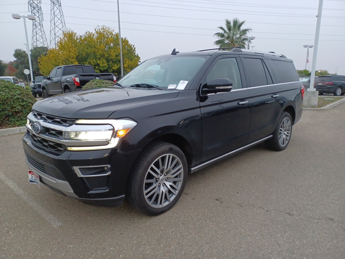 2024 Ford Expedition Limited's photo