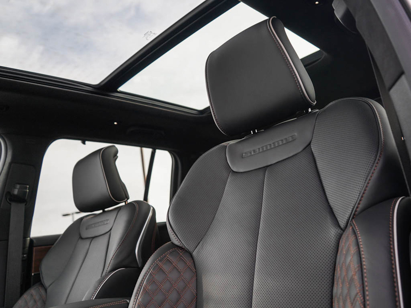 2025 Jeep Grand Cherokee Summit Reserve photo 19